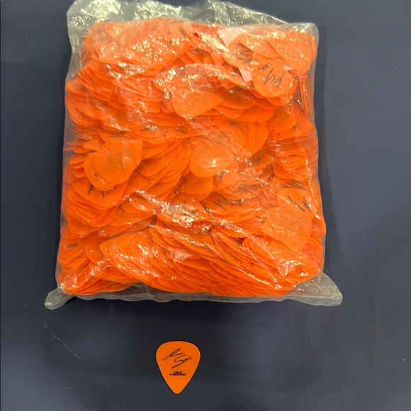 Orange Guitar Picks - Picture 1 of 2